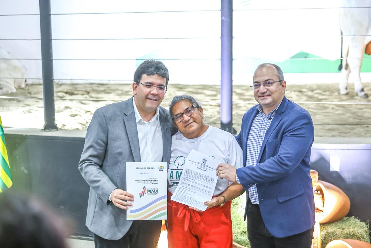 Governo do Estado entrega títulos de terras para moradores da comunidade Árvores Verdes nesta segunda (1º) em Teresina